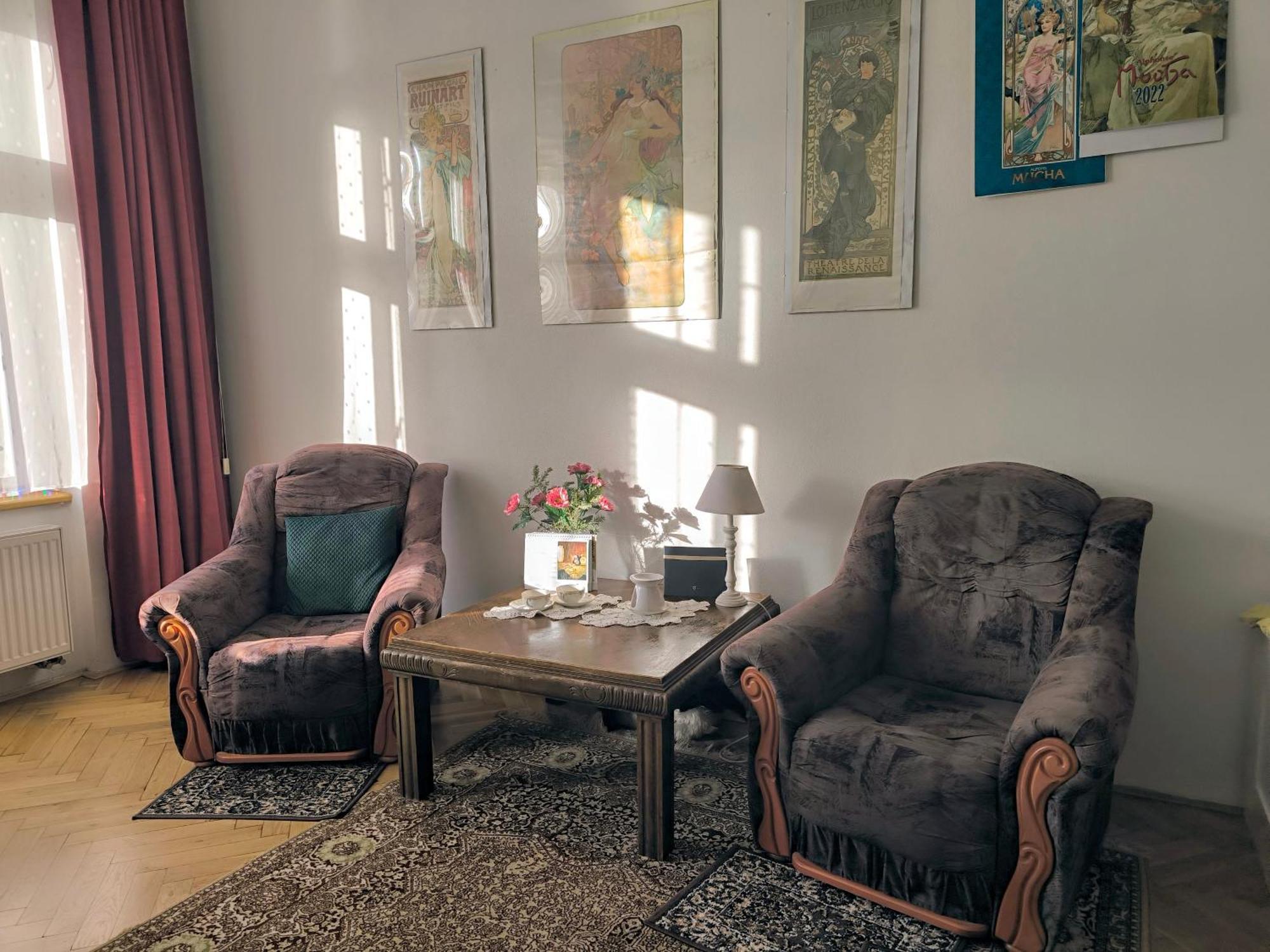 Valentinka Minutes Away From Charles Bridge Apartment Prague Luaran gambar